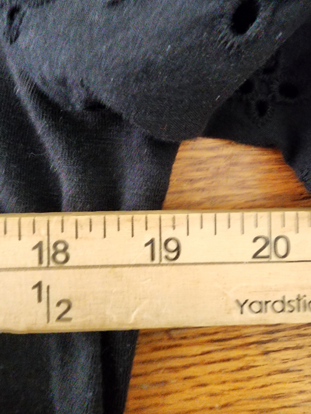 Chenault Black Eyelet Puff-Sleeve Midi Dress Size Large - Picture 6 of 7